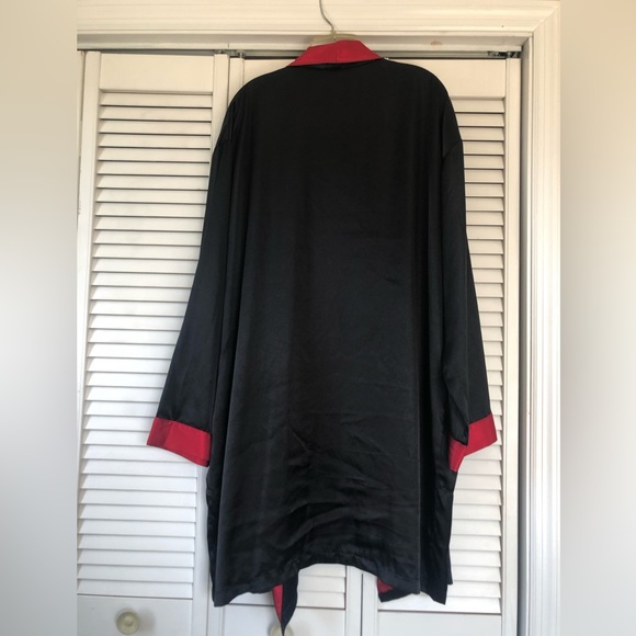 ELEGANT TWO-TONE CHARMEUSE UNI-SEX ROBE by SWEET DREAMS - Picture 7 of 7